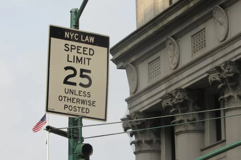 "25mph unless otherwise posted" speed limit sign in New York City